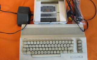 COMMODORE 64 PAKETTI