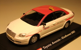 Toyota avensis -03 Taksi 1:43