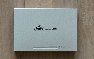 Ubiquiti UniFi Switch 8 PoE (US-8-60W) kytkin
