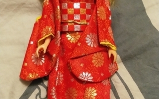 Takara nukke kimonossa