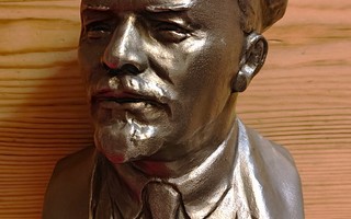 Lenin metallinen rintakuva patsas, N. Baganov 1979