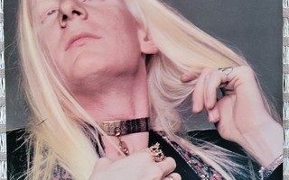 JOHNNY WINTER - STILL ALIVE AND WELL LP