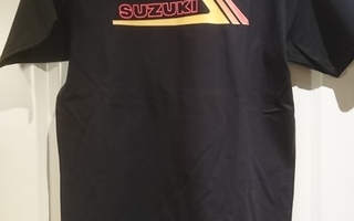 T-paita Suzuki PV 1985 kokoa M
