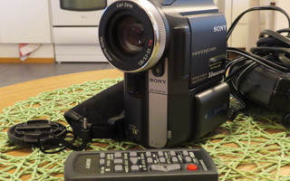 Sony DCR PC330E videokamera