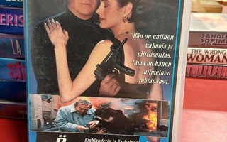 Äkkikuolema (Caine - Egmont) VHS