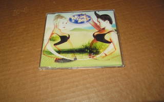 Nylon Beat CDS Kuumalle Hiekalle 3-MIXIÄ v.1997