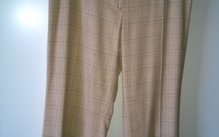 Ruudulliset housut, toppi, huivi, silkki-villa,beiget, k. 46