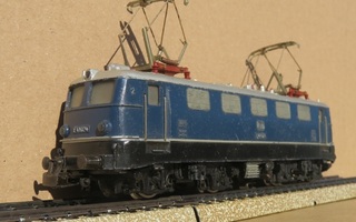 Märklin DB 41 sähköveturi laatikossa