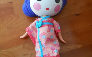 Lalaloobsy nukke, Geisha  (#2954)