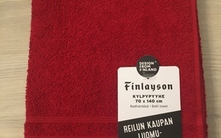 Finlayson punainen kylpypyyhe