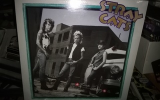 LP Stray Cats : Rock Therapy  ( UUSI)  SIS POSTIKULU