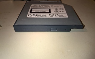 Fujitsu Pentium3 läppärin CD asema