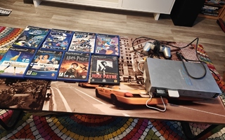 Playstation 2 Harmaa Fat konsoli + 24 peliä.