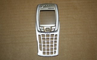 Uusi etukuori Nokia 6810