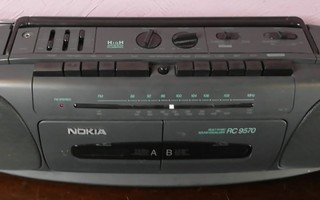 Nokia RC9570 radio/C-tuplakasetti -soitin