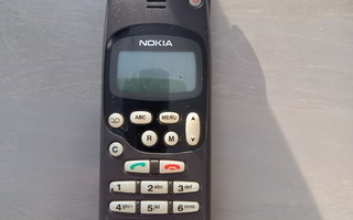 Nokia 1610 matkapuhelin