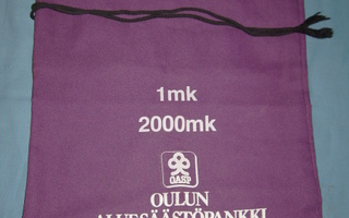 Vanha rahankuljetuspussi  Oulun Aluesäästöpankki.