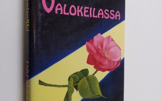 Eila Pienimäki : Valokeilassa
