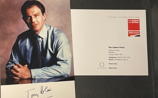 Tony Blair painettu nimikirjoitus promokuvassa