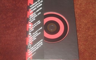 U2 - HOW TO DISMANTLE... CD + DVD + BOOK