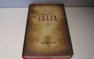 Jonathan Hull : Nuoruuteni Julia (1.p.)