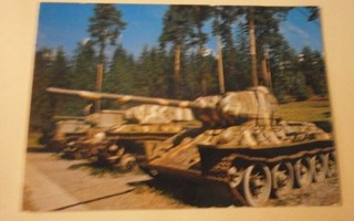 Hattula, Parolan panssarimuseo - tankkeja, väripk, p. 1980