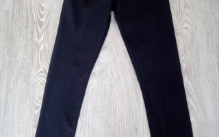 Mustat Anitra housut koko 40