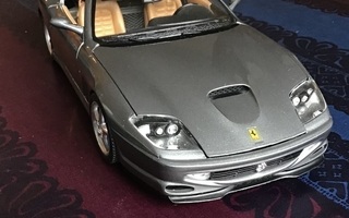 Ferrari 550 Maranello 1:18 Bburago