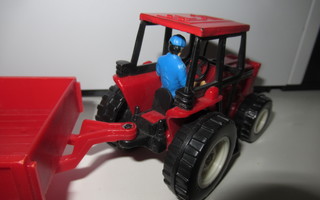 Farm Motor traktorin iso pienoismalli + peräkärri