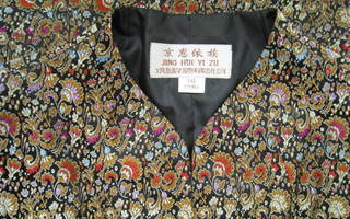 Jakku  blazer pleiseri takki käyttämätön XL Jing Hui Yi Zu