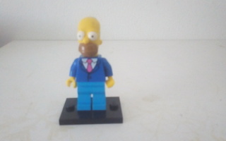 Lego Homer Simpson figuuri