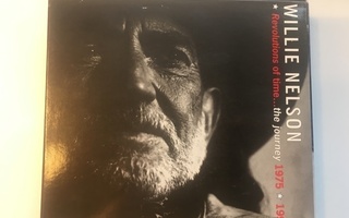 WILLIE NELSON: Revolutions Of Time, 1975-1993, CDx3, booklet