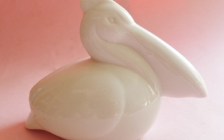 Figuuri posliinia PELIKAN  pelikaani lintu figuuri