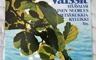 LP: KAUNEIMMAT VALSSIT 1979