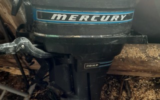 Perämoottori  mercury 20
