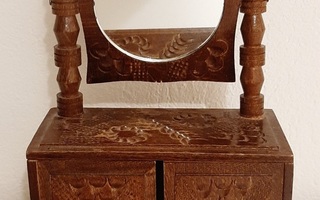 Ruskea puinen peilipöytä lipasto nukketaloon