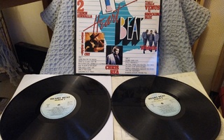 K-TEL HIT LINE - HEART BEAT 1 (2LP)