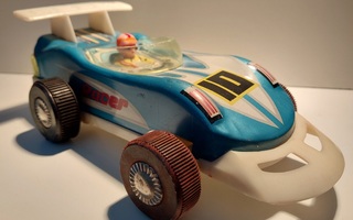 Peltiauto Racer ME811