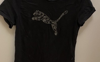Puma T-paita Musta Koko L (Pieni kokoinen, lähellä M)