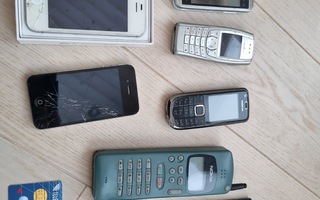 Kännyköitä 4 x Nokia, 2 x iPhone