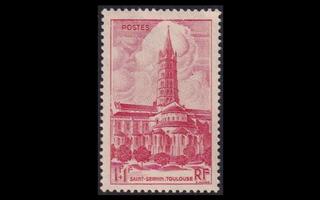Ranska 773 ** Saint-Serninin basilika (1947)