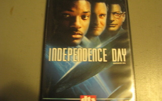 INDEPENDENCE DAY ( Will Smith )