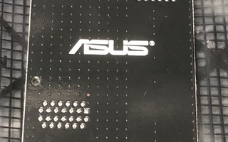 Asus 4-Way nvidia SLI BRIDGE SLI -silta