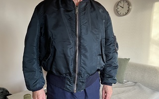 Pilottitakki Alpha Industries, M