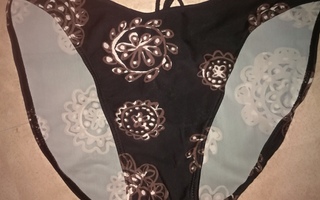 Beach wear -bikini alaosa,musta ruskea kuviot (M)