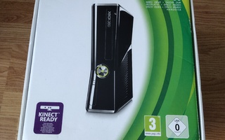 Xbox 360 250 Gb ja Kinect kamera