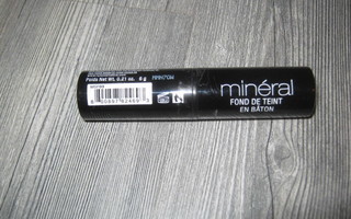 NYX Mineral Stick meikkivoide 6g. Sävy: MSF03