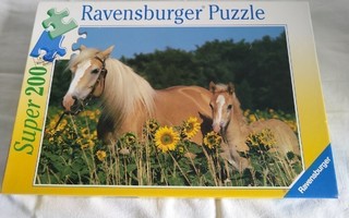 Ravensburger hevospalapeli 200 palaa