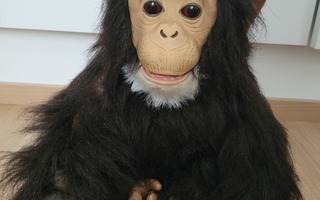 FurReal Cuddle Chimp v. 2007