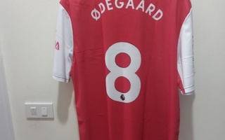 M. Odegaard, Arsenal-pelipaita